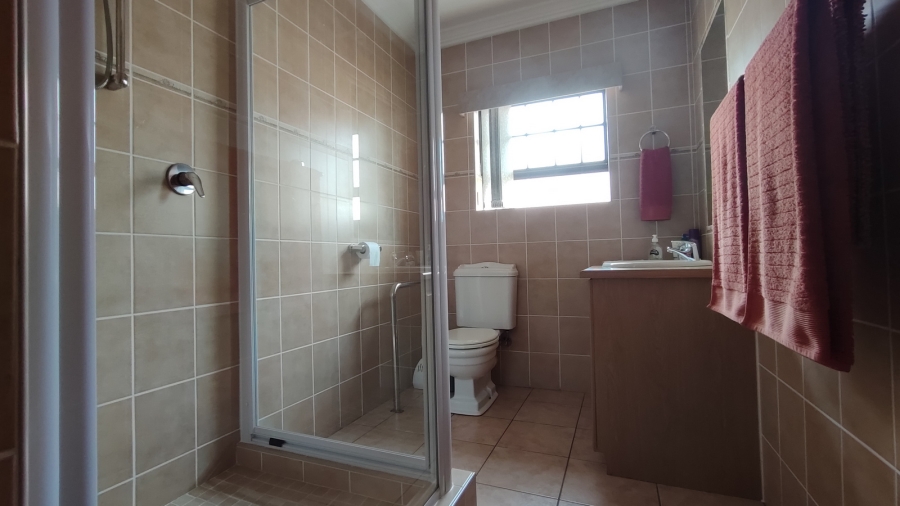 3 Bedroom Property for Sale in Stilbaai Wes Western Cape